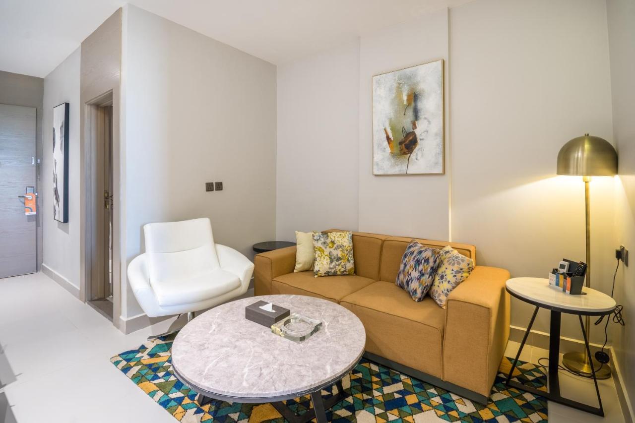 Ewaa Express Hotel - Buraydah Buitenkant foto